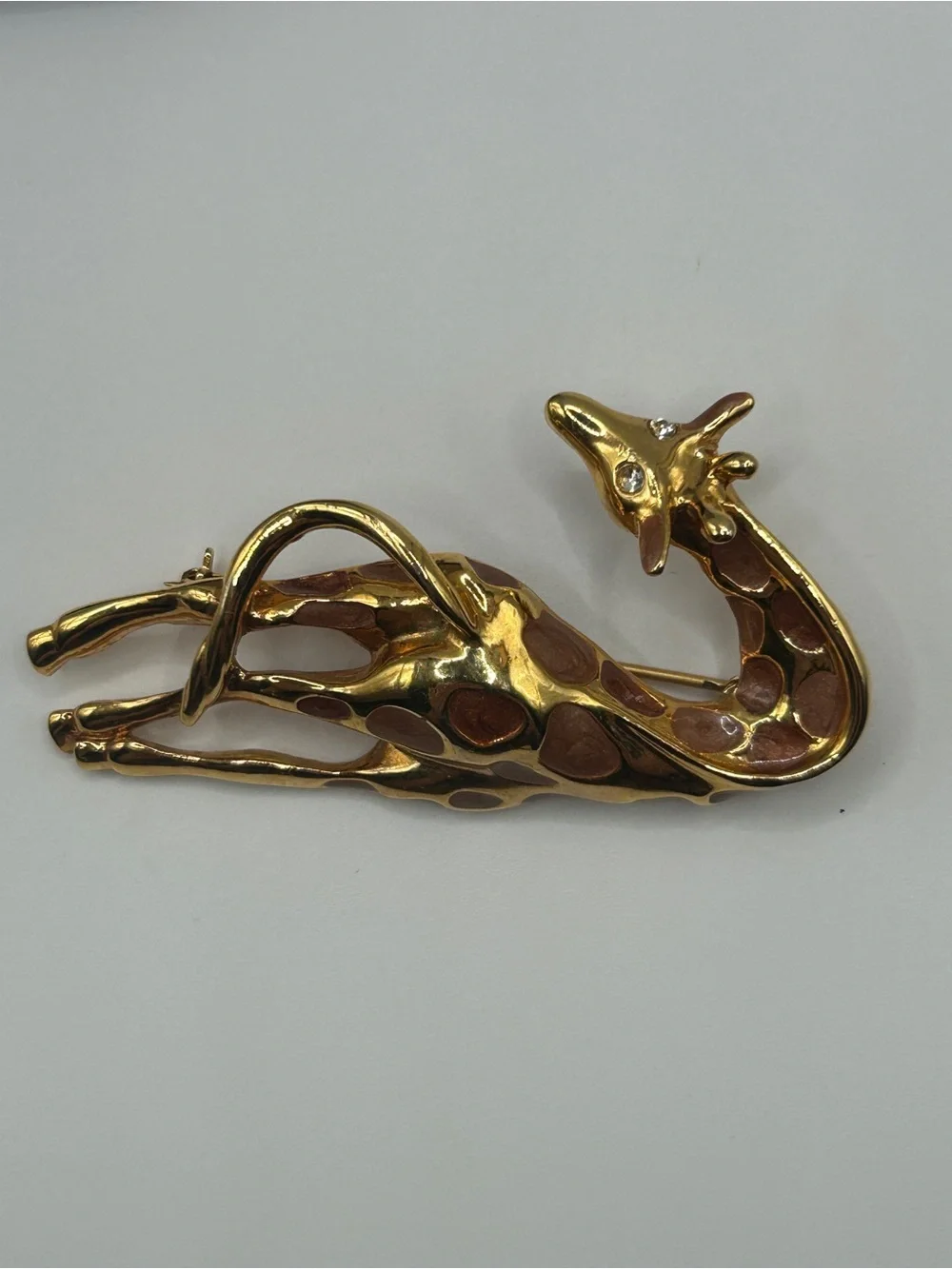 Gold Giraffe Brooch with Brown Enamel Crystal Accents - Picture 10 of 11